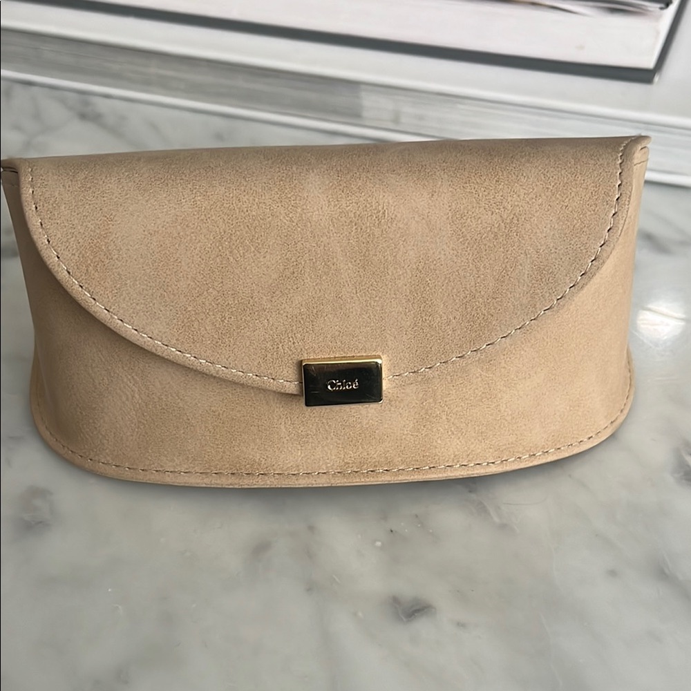 Chloe Tan sunglasses Case